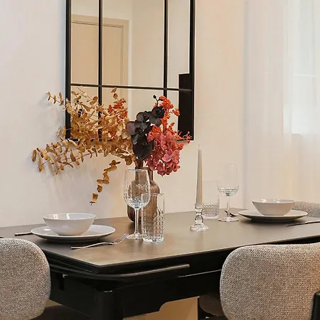 Scheffel Residences, Premier Riga
