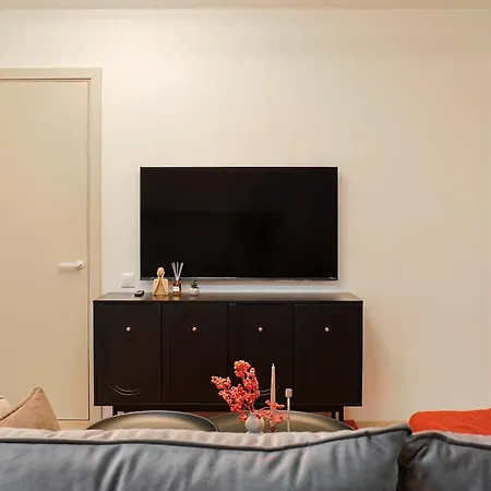Scheffel Residences, Premier