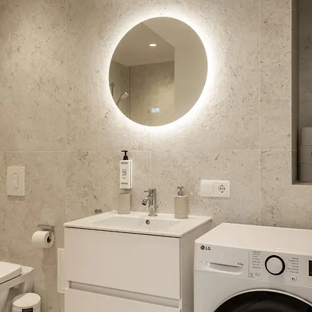 Scheffel Residences, Premier