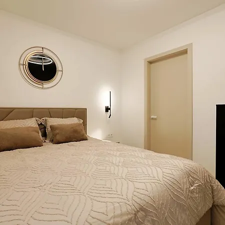 Scheffel Residences, Premier Appartement *